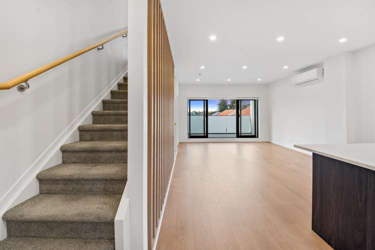 6/21 Erima Avenue Point England_6