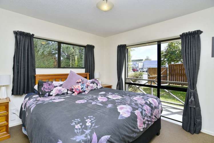 1b Eders Road Woodend_11