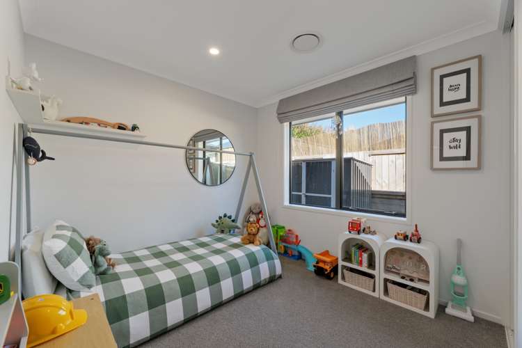 29 Pakanga Grove Pyes Pa_26