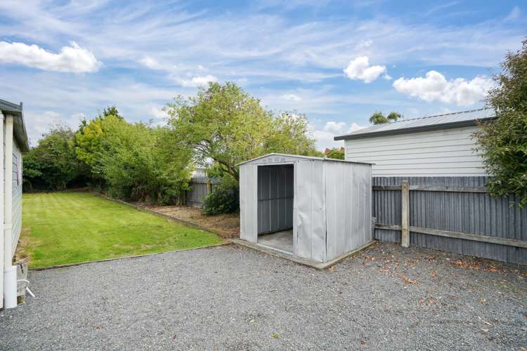 9 Avenal Street Avenal_18