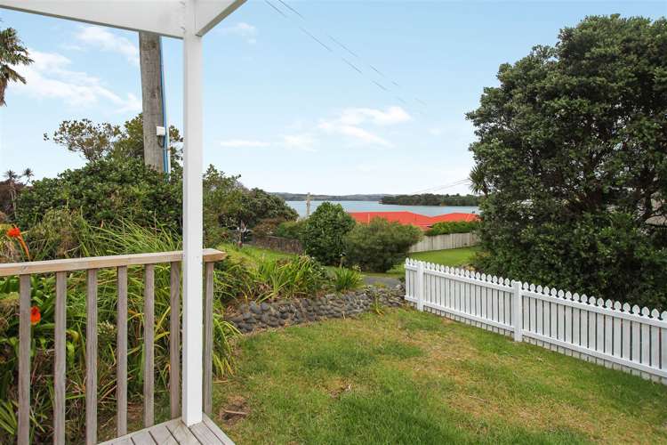17a Keven Road Clarks Beach_20