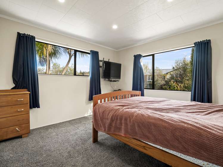 19 Kennard Crescent Karitane_19