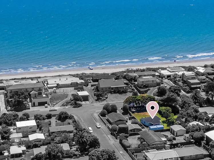 116 Tutere Street Waikanae Beach_1