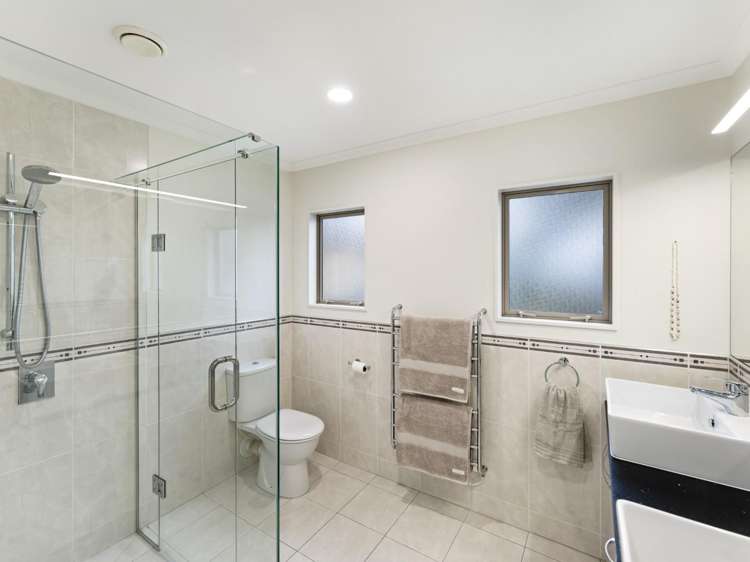 8 Tui Brae Beachlands_15