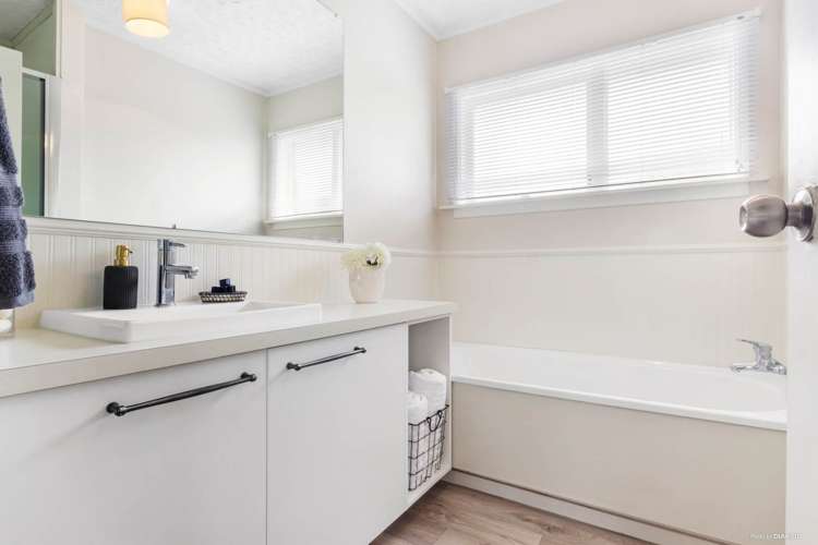 4 Libra Street Glen Eden_11