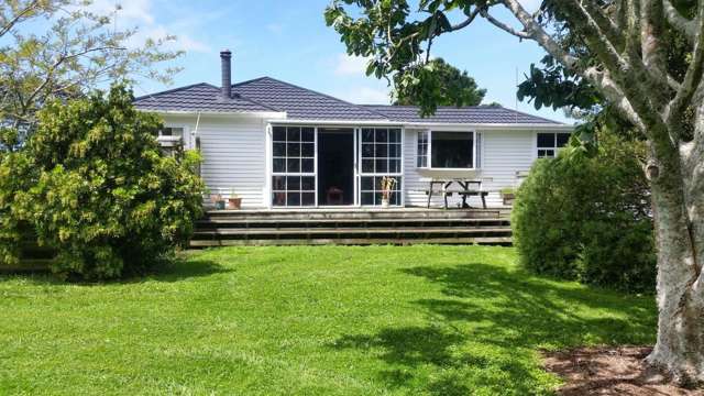 2369 Eltham Road Opunake_4