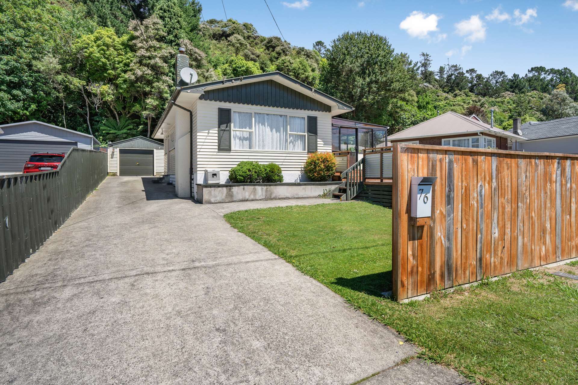 76 Hine Road Wainuiomata_0