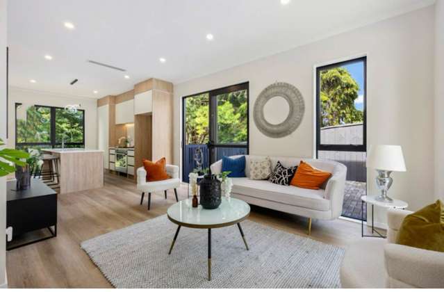 11E Norman Lesser Drive St Johns_4