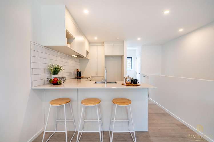 18-20 King Street Upper Hutt Central_6