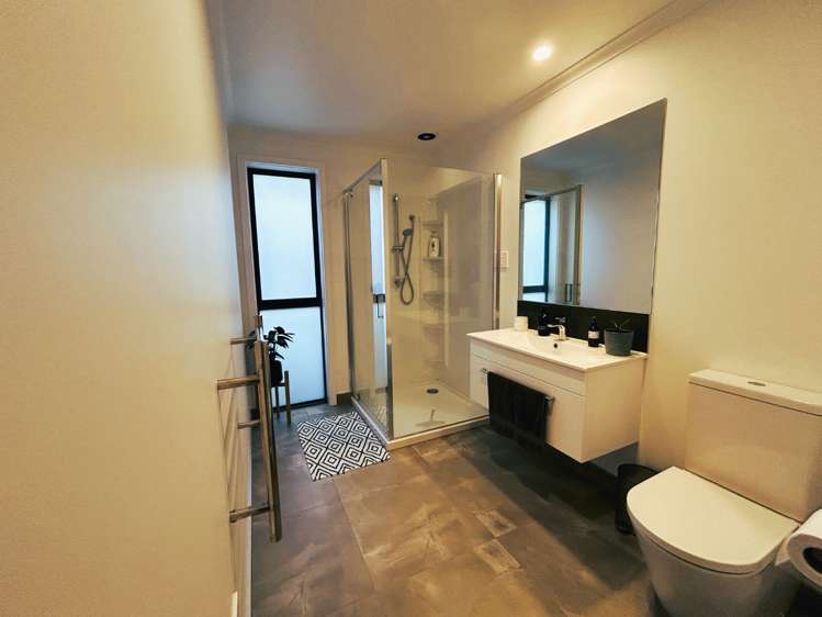 55 Tynan Street 11555_12
