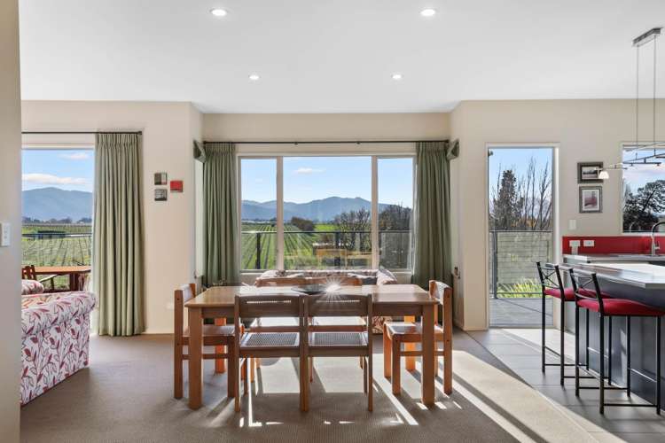 12 Lake View Place Fairhall_8