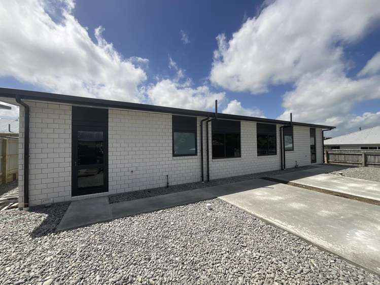 6D Orlando Street Stratford District_1