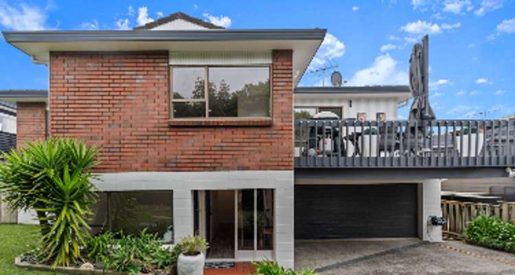 2/6 Rothesay Bay Road_0