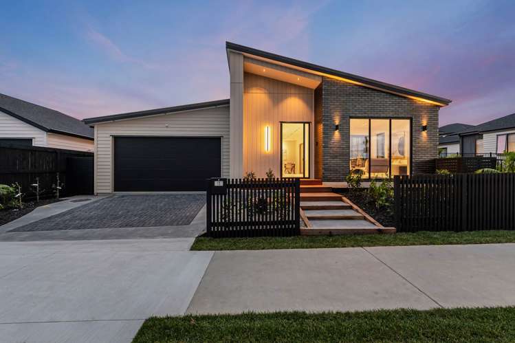 15 Tukutata Crescent_3