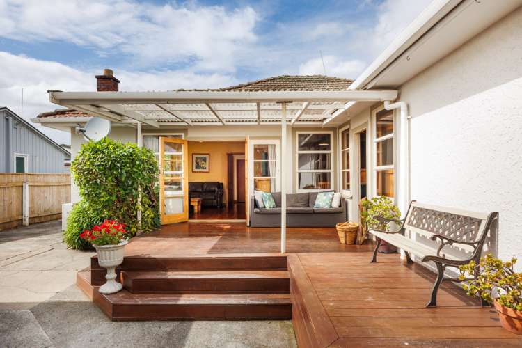 7 Vernon Avenue Takaro_18