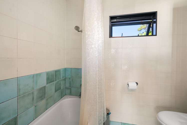 217 Taylors Mistake Road Te Onepoto / Taylors Mistake_11