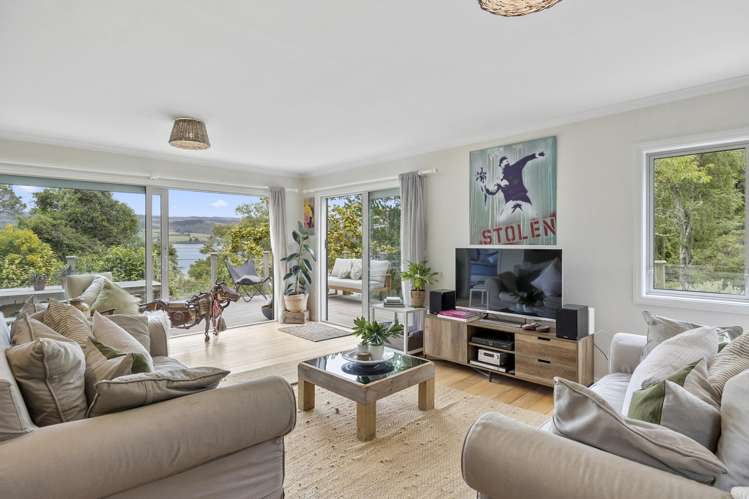 211 Doctors Point Road Waitati_10