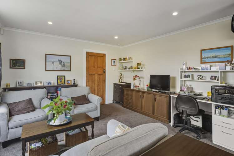 11 Hargest Crescent Saint Kilda_6