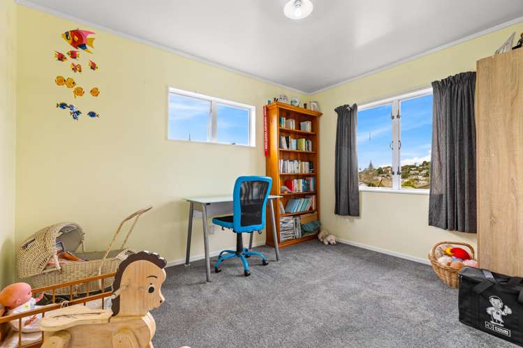 1/8 Atlantis Place Totara Vale_14