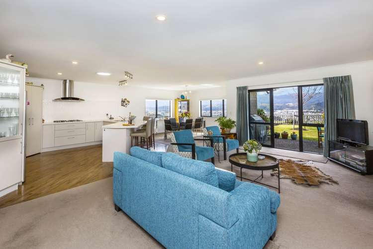 57 Riverstone Drive Riverstone Terraces_3