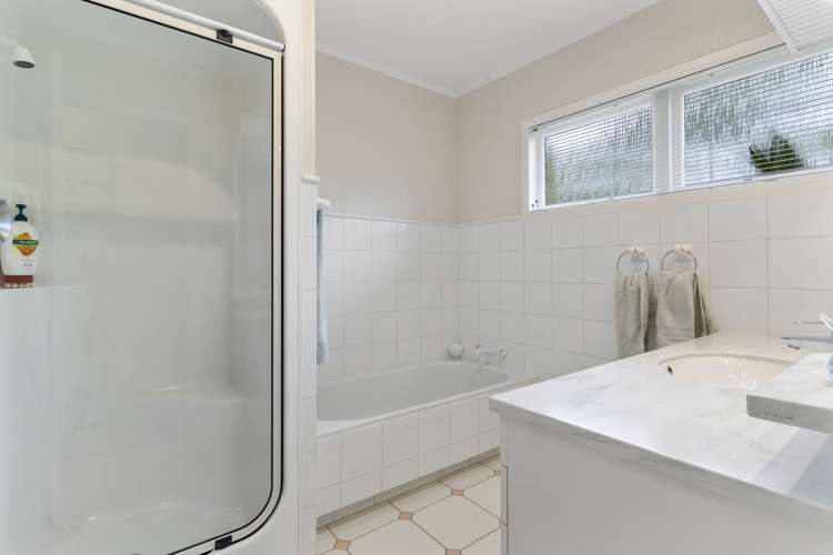 79 Beechdale Crescent Pakuranga Heights_13