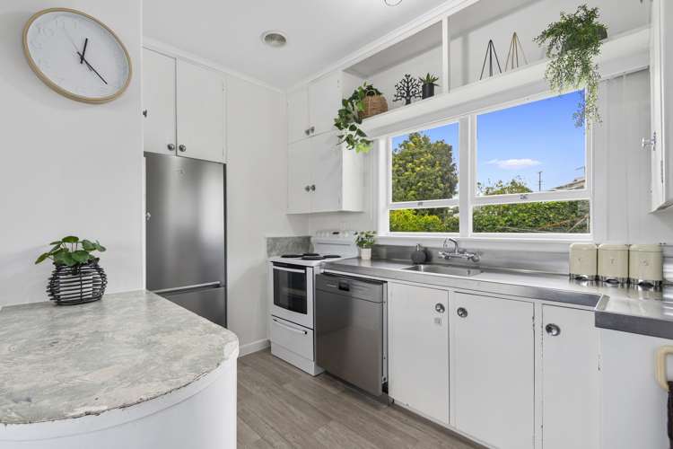 59 Seaview Road Otumoetai_5