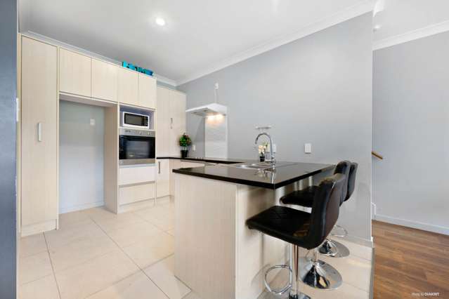 13/44 Carlos Drive Flat Bush_2