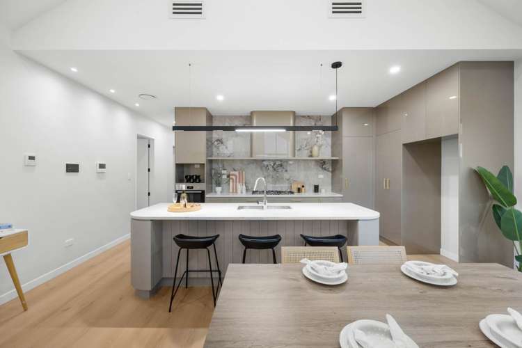 6 & 8 Tuwai Crescent Opaheke_11