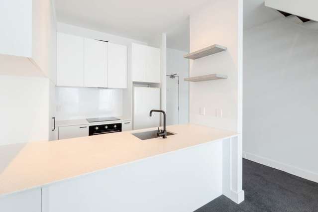 3C/5 Cheshire Street (inc 2 carparks) 1761_3