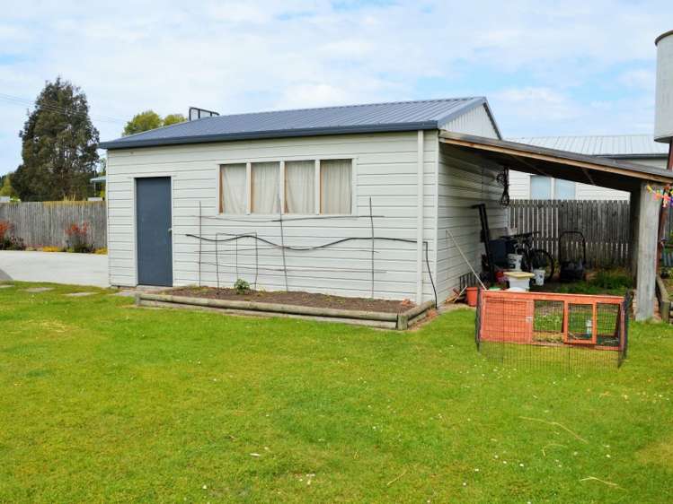 104 Kings Road Leithfield_16