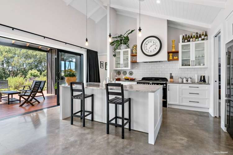 42 Arone Way Wainui_2