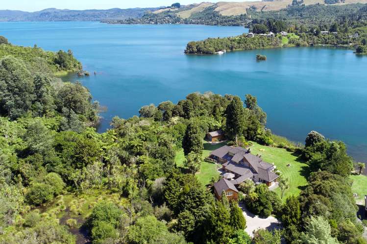 591 Spencer Road Lake Tarawera_42