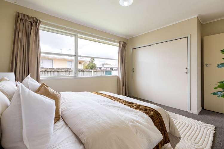 10 Pamela Place Deanwell_10