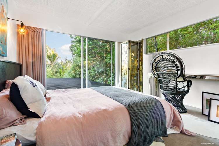 173 Woodlands Park Road Titirangi_11