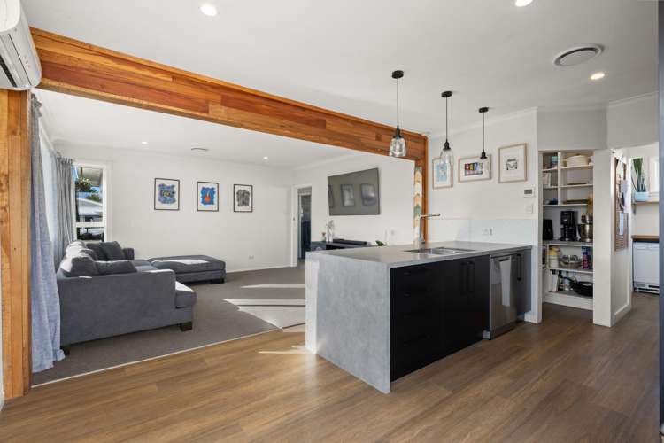 72 Birchfield Avenue Dallington_6