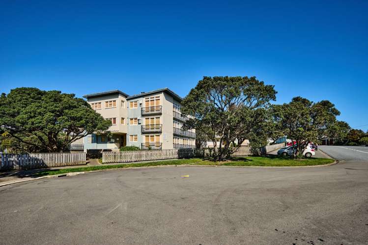4, 6, 8 Nuku Street Strathmore Park_22
