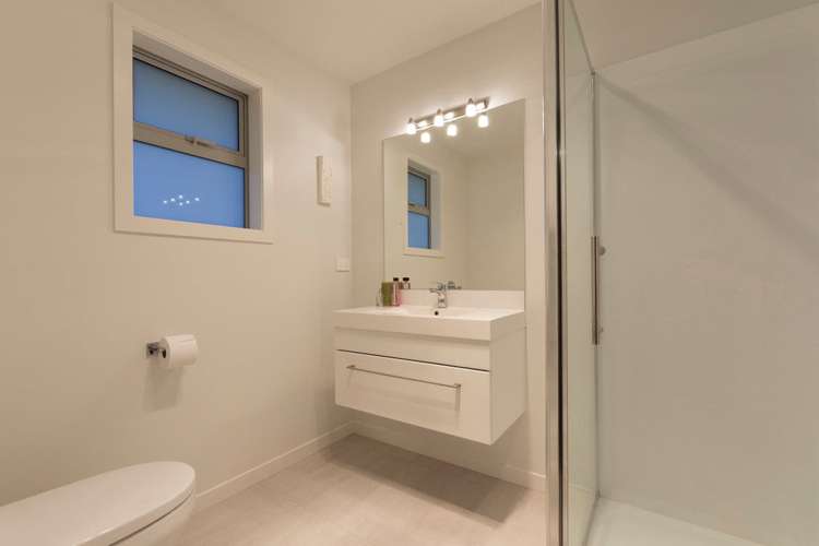 254 Ballintoy Park Drive Welcome Bay_17