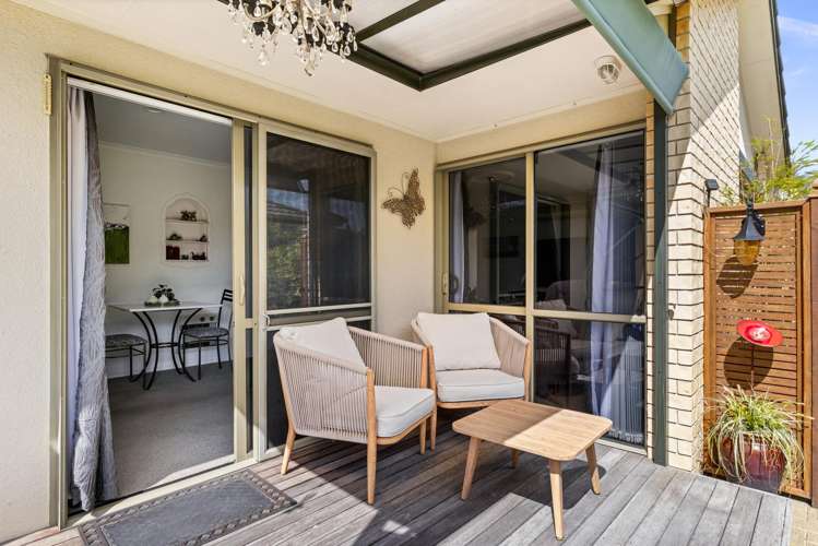 65A Kensington Drive Taradale_16