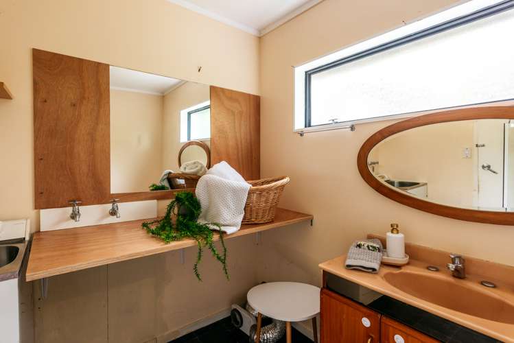 3 Queens Drive Oneroa_10