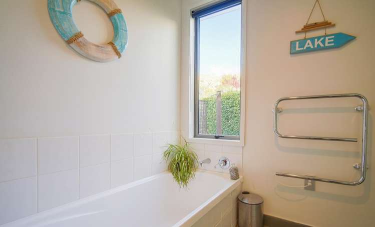 9 Meadowbrook Place Wanaka_16