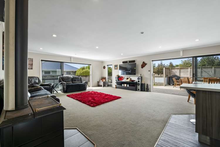 16 Carthew Street Okato_9