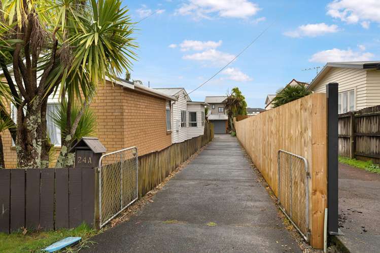 1/24 Blacklock Avenue Henderson_15