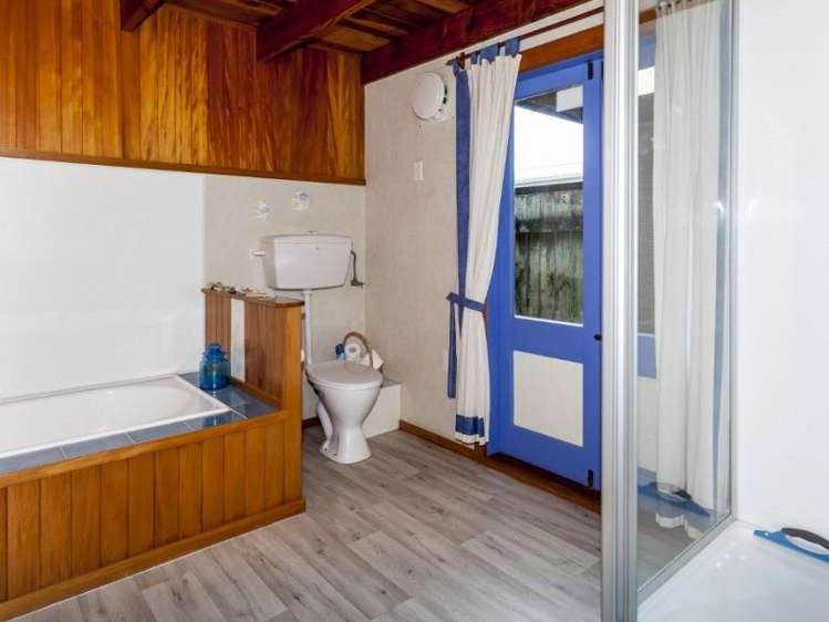 606 Linton Crescent Whangamata_17