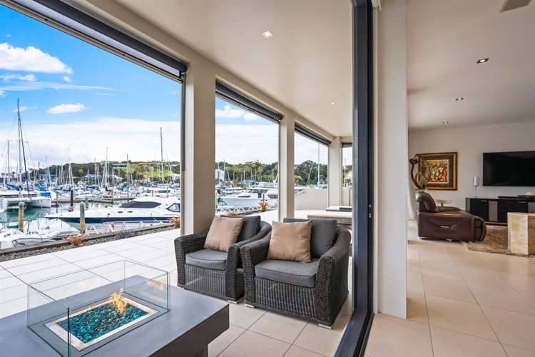 36 Rue Damarres Gulf Harbour_8