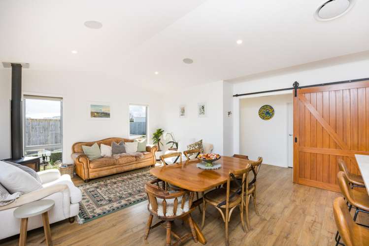 23A Roots Street East Feilding_9