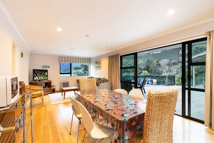 12 Saint Omer Road Kenepuru Sound_10