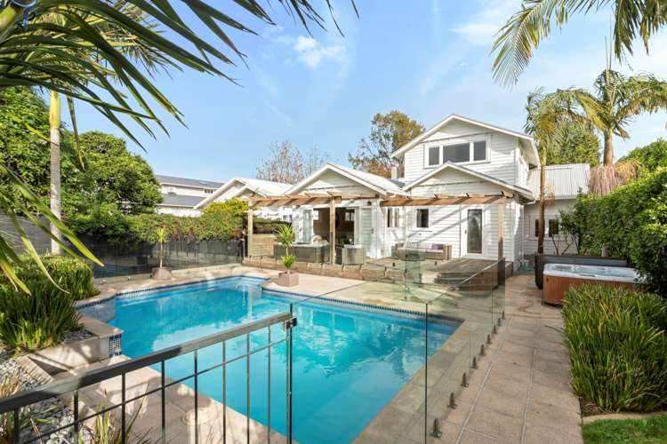 13 Greenfield Road Epsom_17