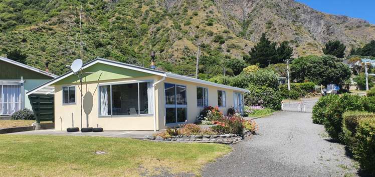 17 Tilson Avenue Cape Palliser_10