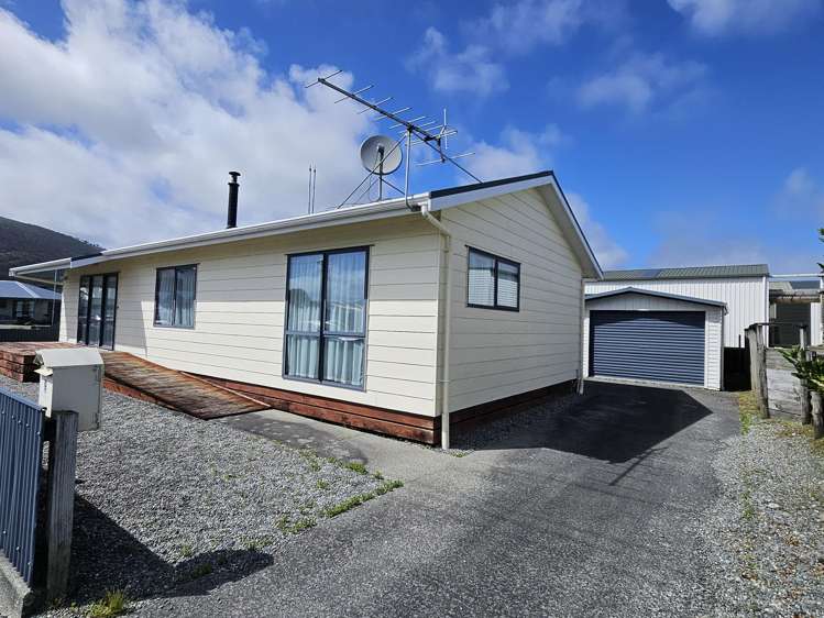 9 Swainson Street Greymouth_12