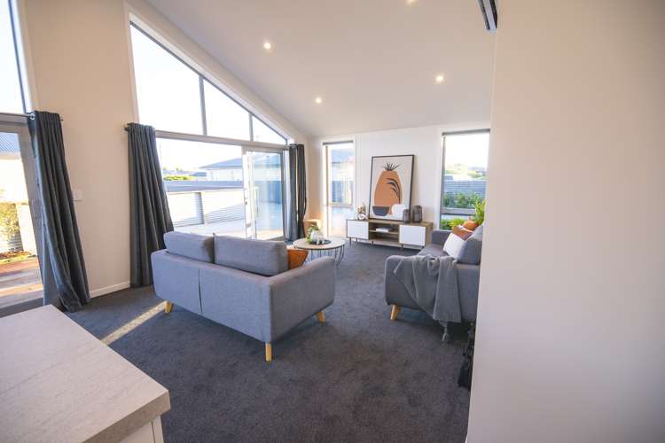 47 Renfrew Street Waikiwi_11